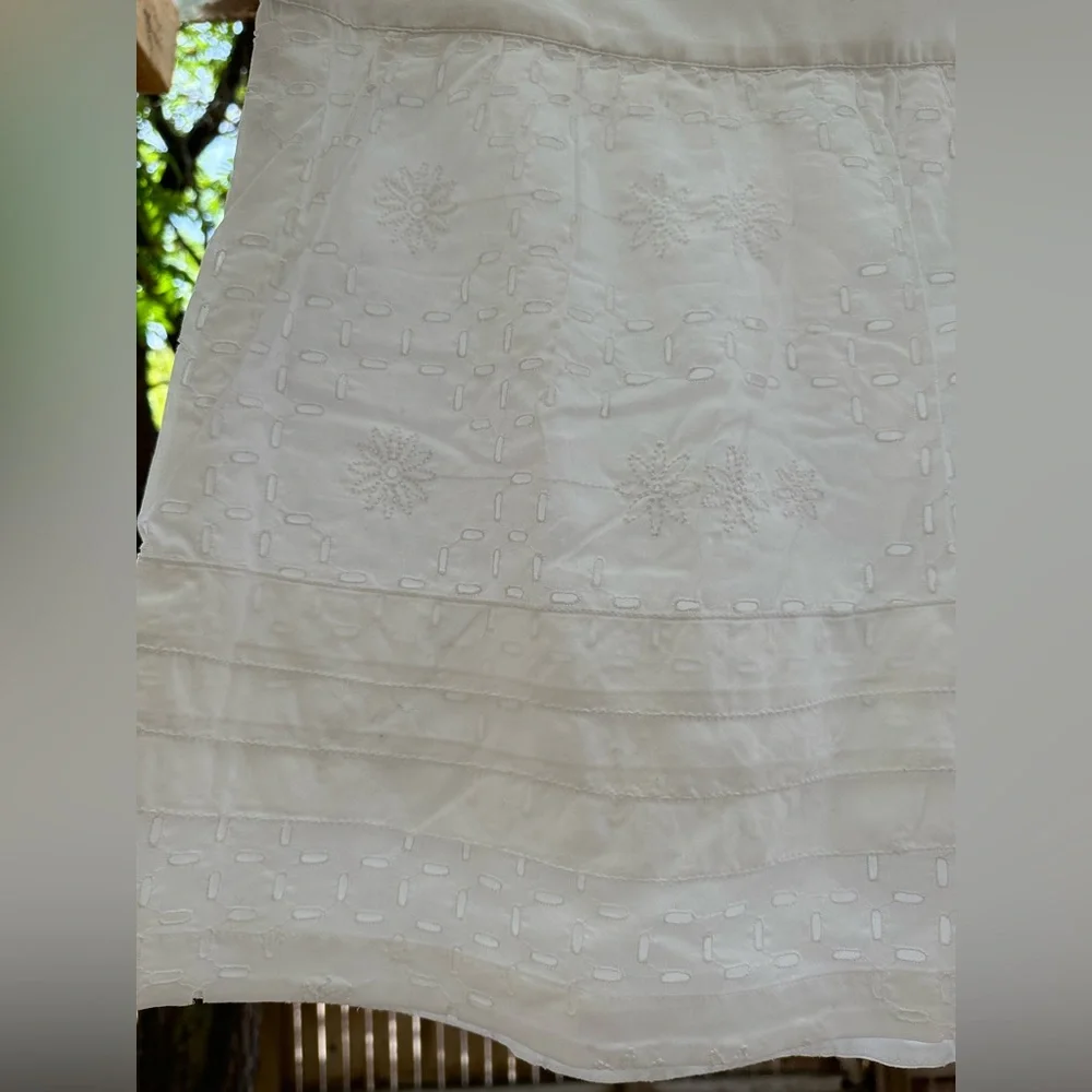 Banana Republic NWOT Crochet Eyelet White Mini Skirt 100% Cotton size 12 - Picture 6 of 16